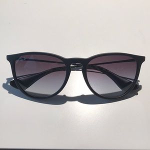 RAY BAN sunglasses